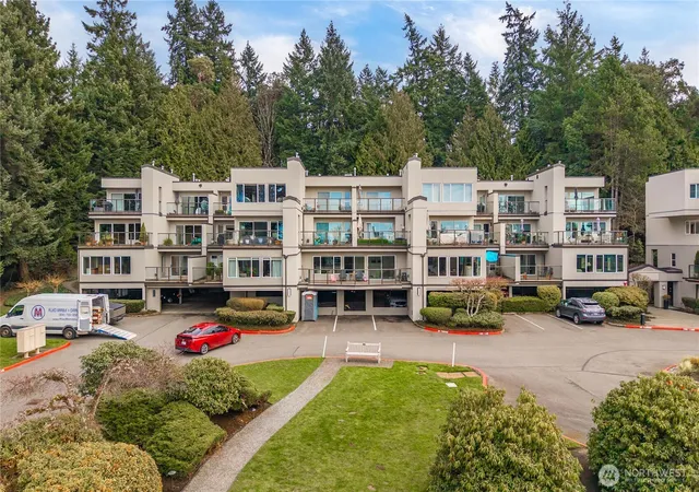 Photo 1 of Condo for sale at 11122 Ne 41st Drive #31, Kirkland, WA 98033 | MLS# NWM2525323 | Listing updated on 2026-10-16