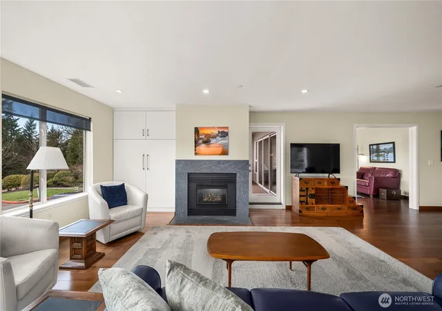 Photo 3 of Condo for sale at 11122 NE 41st Drive #31, Kirkland, WA 98033 | MLS# NWM2525323 | Listing updated on 2026-09-16
