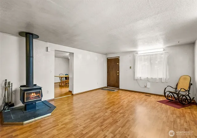 Photo 4 of Single family home for sale at 3115 170th Street SW, Lynnwood, WA 98037 | MLS# NWM2525379 | Listing updated on 2026-09-17