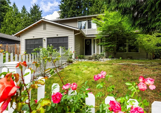 Photo 1 of Single family home for sale at 10710 126th Place Ne, Kirkland, WA 98033 | MLS# NWM2525427 | Listing updated on 2026-09-16