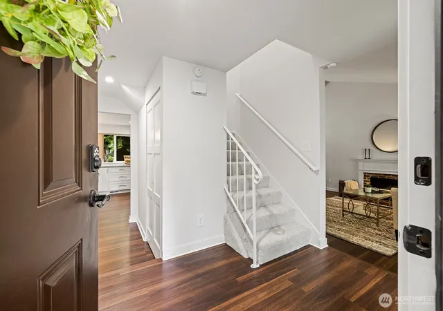 Photo 3 of Single family home for sale at 10710 126th Place Ne, Kirkland, WA 98033 | MLS# NWM2525427 | Listing updated on 2026-09-16