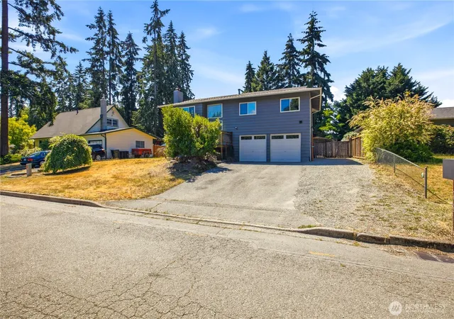Photo 2 of Single family home for sale at 14019 146th Avenue Se, Renton, WA 98059 | MLS# NWM2525566 | Listing updated on 2026-09-21