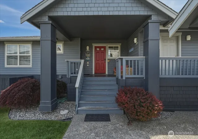 Photo 4 of Single family home for sale at 127 Chelan View Dr, Manson, WA 98831 | MLS# NWM2525576 | Listing updated on 2026-09-18