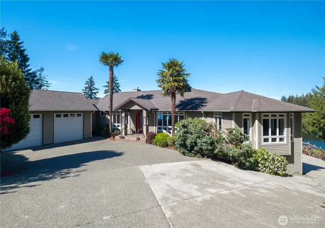 Photo 4 of Sale Pending at 402 3rd Lane, Fox Island, WA 98333 | MLS# NWM2525589 | Listing updated on 2026-09-30