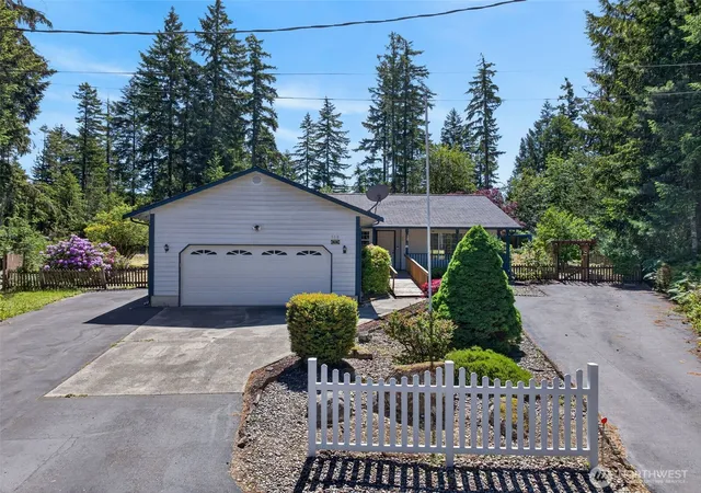 Photo 1 of Single family home for sale at 51 E Lambeth Way, Shelton, WA 98584 | MLS# NWM2525630 | Listing updated on 2026-09-28