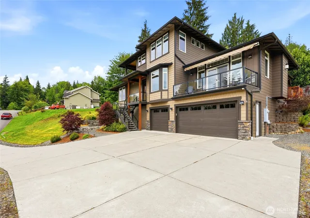 Photo 3 of Single family home for sale at 6218 212th Drive SE, Snohomish, WA 98290 | MLS# NWM2526141 | Listing updated on 2026-10-01