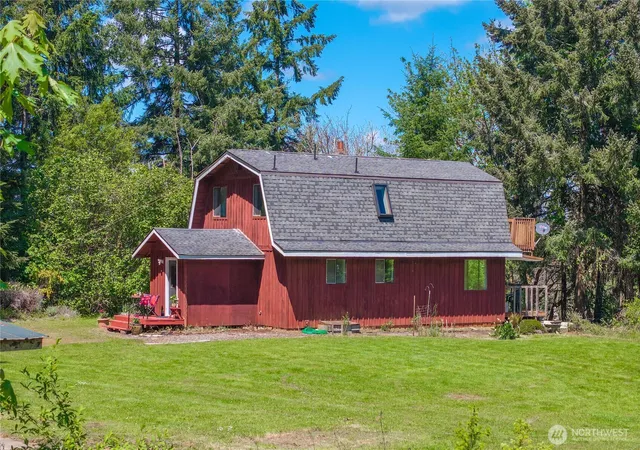 Photo 3 of Single family home for sale at 12438 Witland Ln Se, Yelm, WA 98597 | MLS# NWM2526211 | Listing updated on 2026-09-17