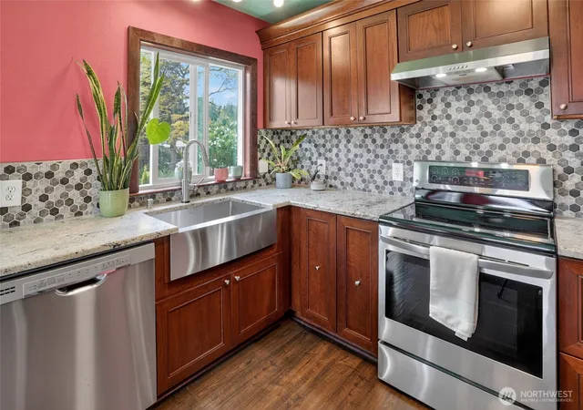 Photo 4 of Single family home for sale at 1789 Kok Rd, Lynden, WA 98264 | MLS# NWM2527072 | Listing updated on 2026-09-30