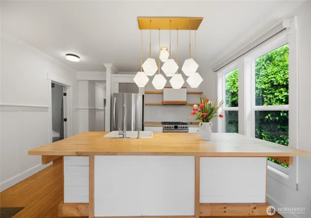 Photo 4 of Single family home for sale at 145 Park Ave N, Renton, WA 98057 | MLS# NWM2527238 | Listing updated on 2026-09-17