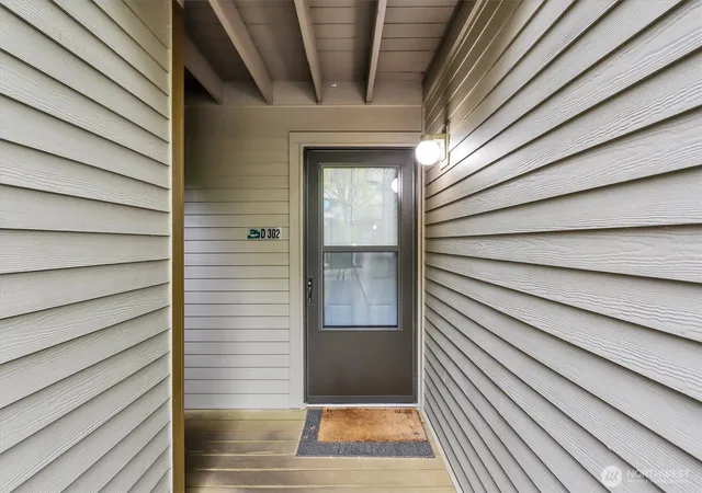 Photo 3 of Sale Pending at 4895 76th Street Sw #D-302, Mukilteo, WA 98275 | MLS# NWM2527335 | Listing updated on 2026-09-25