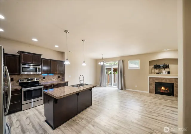 Photo 3 of Single family home for sale at 3626 Hoadly St Se, Tumwater, WA 98501 | MLS# NWM2527341 | Listing updated on 2026-09-29