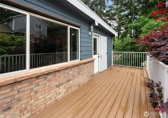 Photo 3 of House for sale at 2320 Ravenna St, Everett, WA 98203 | MLS# NWM2529709 | Listing updated on 2026-09-30