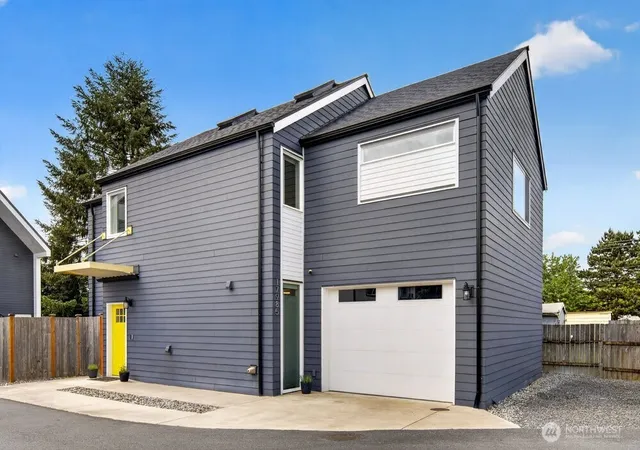 Photo 2 of Single family home for sale at 17985 W Columbia St, Monroe, WA 98272 | MLS# NWM2531112 | Listing updated on 2026-09-25