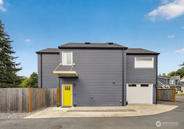 Photo 4 of Single family home for sale at 17985 W Columbia St, Monroe, WA 98272 | MLS# NWM2531112 | Listing updated on 2026-09-25