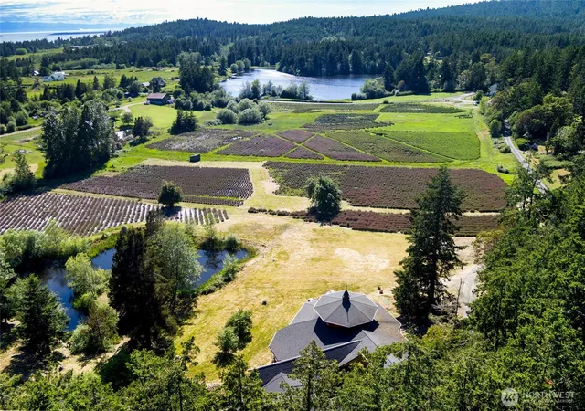 Photo 1 of Single family home for sale at 206 Hawthorne Ln, Friday Harbor, WA 98250 | MLS# NWM2531269 | Listing updated on 2026-09-17