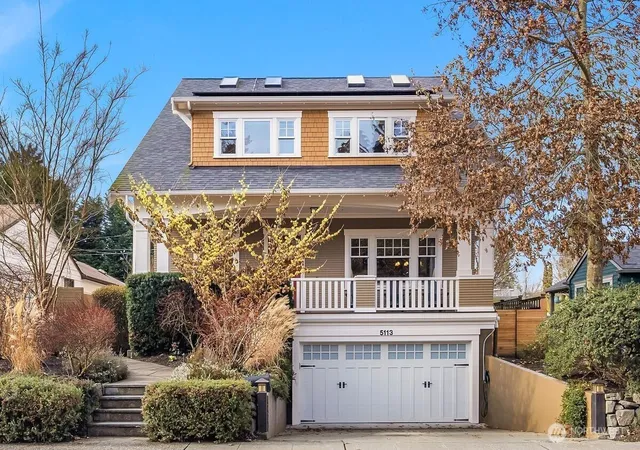 Photo 2 of Single family home for sale at 5113 47th Avenue Ne, Seattle, WA 98105 | MLS# NWM2532132 | Listing updated on 2026-09-29