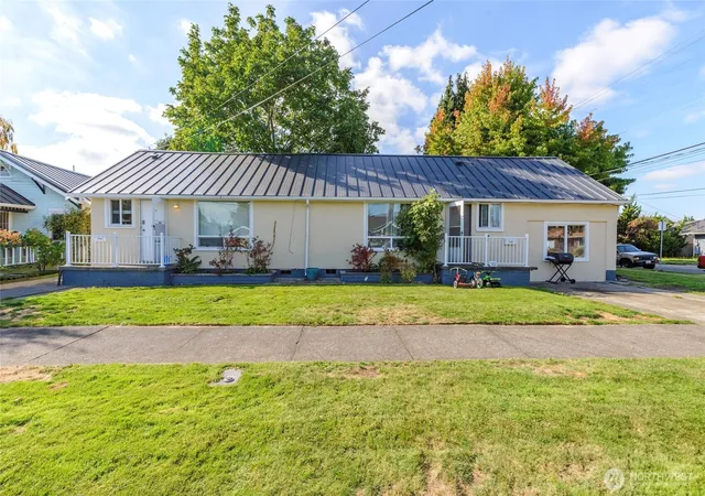 Photo 1 of Multi family home for sale at 102 & 104 9th St Sw, Puyallup, WA 98371 | MLS# NWM2532388 | Listing updated on 2026-09-17