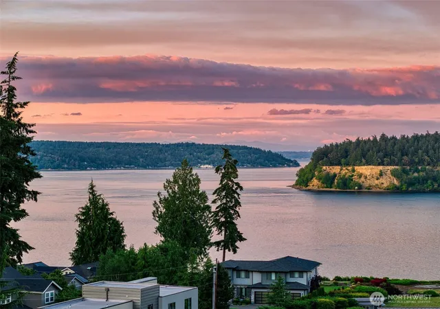 Photo 1 of Single family home for sale at 5818 Reid Dr Nw, Gig Harbor, WA 98335 | MLS# NWM2532478 | Listing updated on 2026-09-17