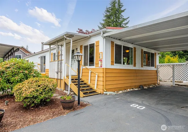 Photo 2 of Manufactured home for sale at 11622 Silver Lake Rd #80, Everett, WA 98208 | MLS# NWM2532707 | Listing updated on 2026-09-16