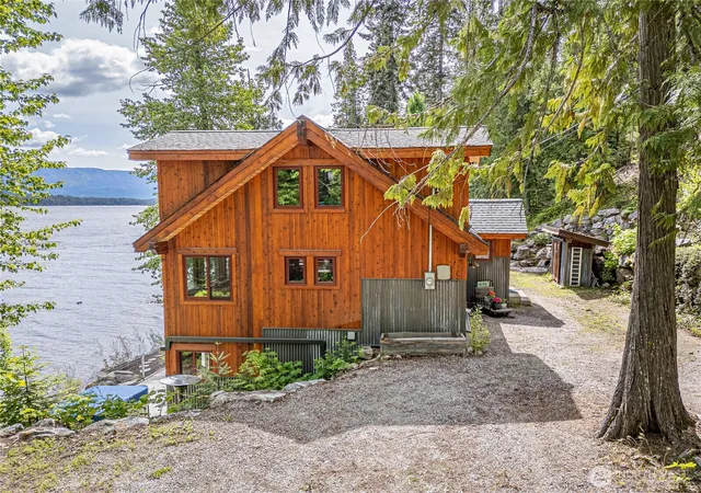 Photo 2 of Single family home for sale at 16120 Cedar Brae Rd, Leavenworth, WA 98826 | MLS# NWM2533082 | Listing updated on 2026-09-16