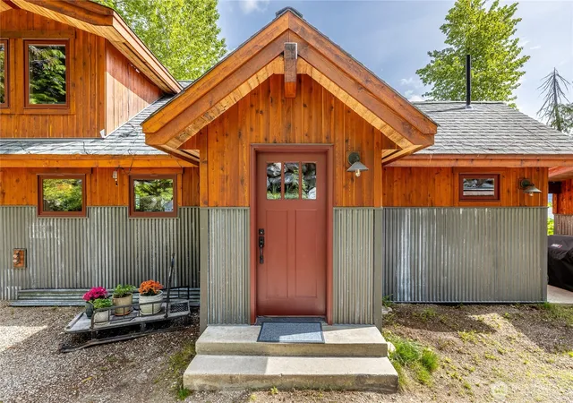 Photo 3 of Single family home for sale at 16120 Cedar Brae Rd, Leavenworth, WA 98826 | MLS# NWM2533082 | Listing updated on 2026-09-16