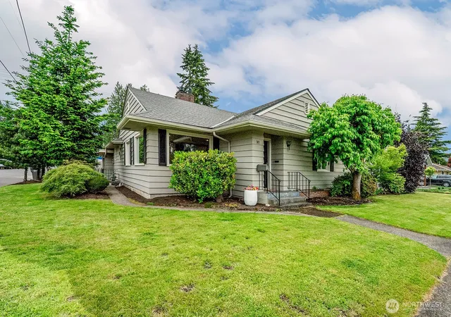 Photo 1 of Single family home for sale at 301 S Dunham Ave, Arlington, WA 98223 | MLS# NWM2533146 | Listing updated on 2026-10-01