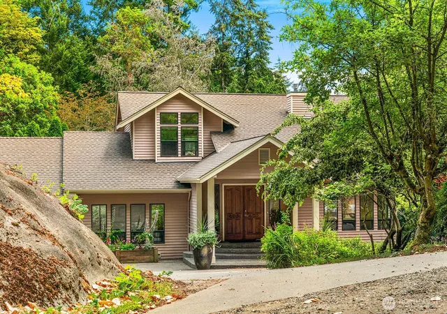 Photo 2 of Single family home for sale at 22808 105th Avenue Sw, Vashon, WA 98070 | MLS# NWM2533248 | Listing updated on 2026-10-02