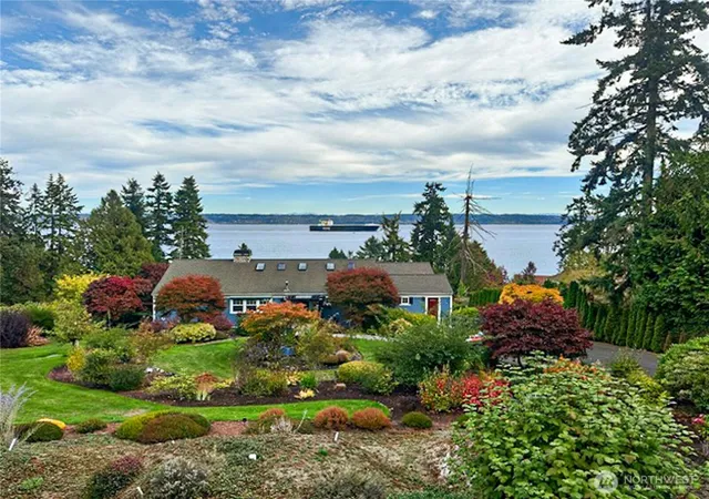 Photo 2 of Single family home for sale at 21322 Ne President Point Rd, Kingston, WA 98346 | MLS# NWM2534013 | Listing updated on 2026-10-01