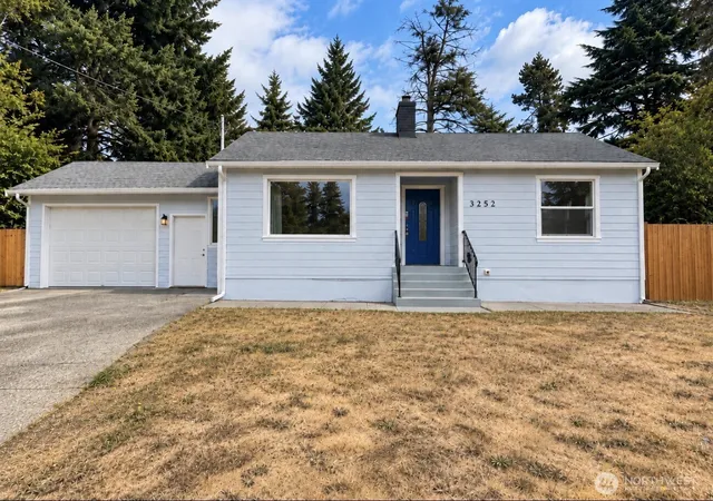 Photo 1 of Single family home for sale at 3252 Herren Ave, Bremerton, WA 98310 | MLS# NWM2534049 | Listing updated on 2026-09-29