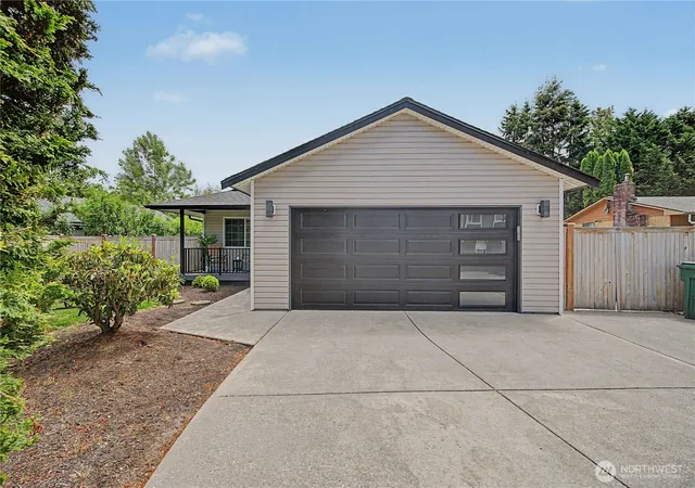 Photo 2 of Single family home for sale at 20919 66th Avenue Ne, Arlington, WA 98223 | MLS# NWM2535221 | Listing updated on 2026-09-17