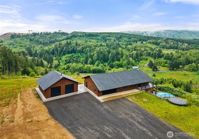 Photo 2 of Single family home for sale at 484 Salmon Crk Rd, Mossyrock, WA 98564 | MLS# NWM2535836 | Listing updated on 2026-09-17