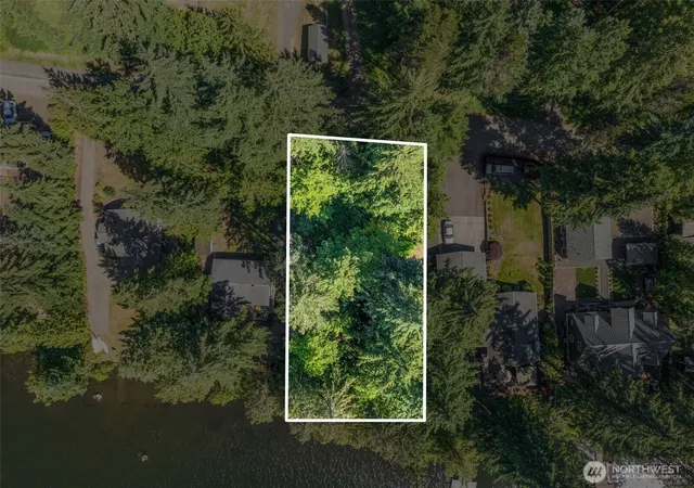 Photo 2 of Sale Pending at 861 E Trails End Dr, Belfair, WA 98528 | MLS# NWM2535842 | Listing updated on 2026-09-08
