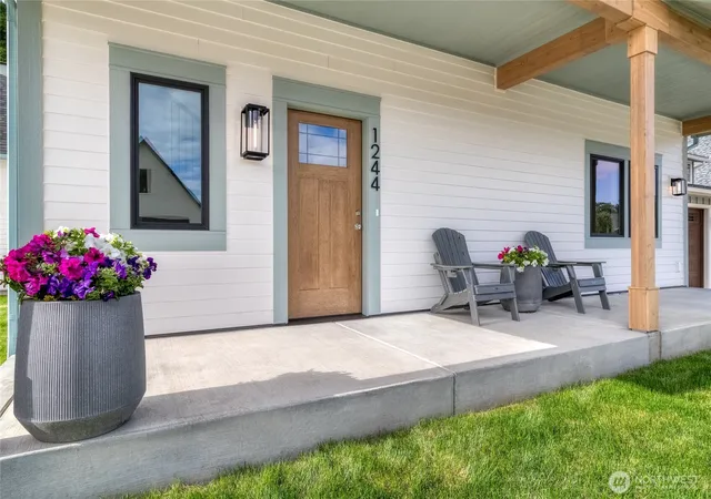 Photo 2 of Single family home for sale at 1244 Doc Bar Pl, Walla Walla, WA 99362 | MLS# NWM2535985 | Listing updated on 2026-09-16