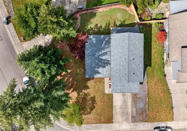 Photo 3 of Sale Pending at 700 Kelsey Ln E, Eatonville, WA 98328 | MLS# NWM2536785 | Listing updated on 2026-10-01