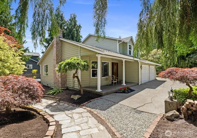 Photo 1 of Single family home for sale at 15931 2nd Place W, Lynnwood, WA 98087 | MLS# NWM2537275 | Listing updated on 2026-09-24