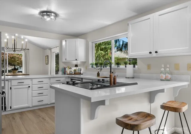 Photo 3 of Single family home for sale at 15931 2nd Place W, Lynnwood, WA 98087 | MLS# NWM2537275 | Listing updated on 2026-09-24