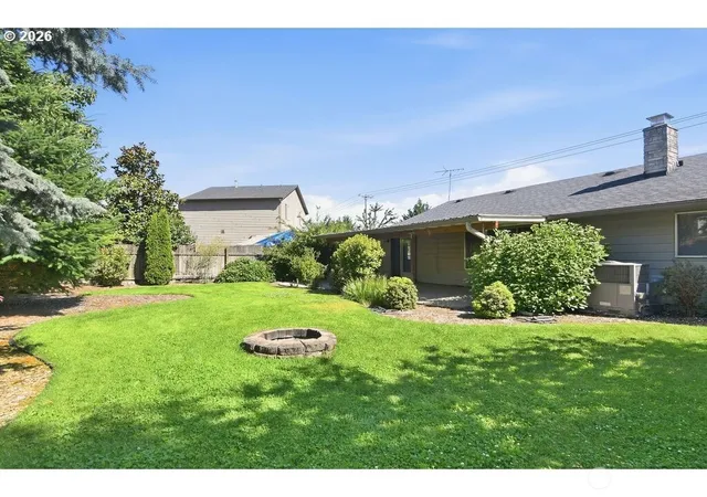 Photo 3 of Sale Pending at 10009 Ne Covington Rd, Vancouver, WA 98662 | MLS# NWM2538928 | Listing updated on 2026-09-27