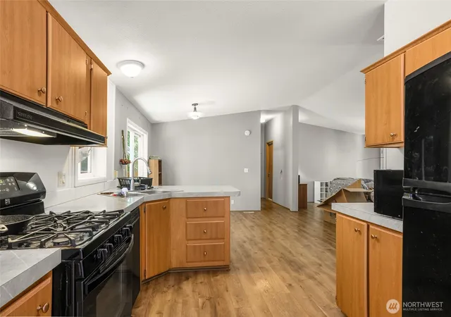 Photo 4 of Manufactured home for sale at 2035 Chico Way NW, Bremerton, WA 98312 | MLS# NWM2539166 | Listing updated on 2026-09-17
