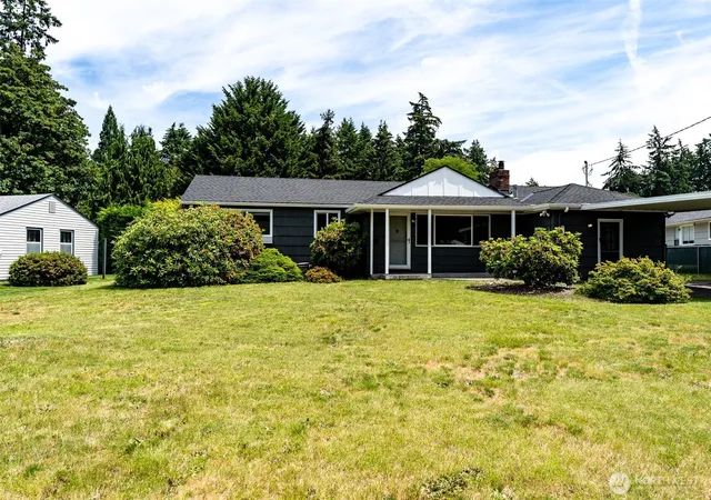 Photo 2 of Single family home for sale at 3 Fir Glen Dr Sw, Lakewood, WA 98498 | MLS# NWM2539789 | Listing updated on 2026-09-17