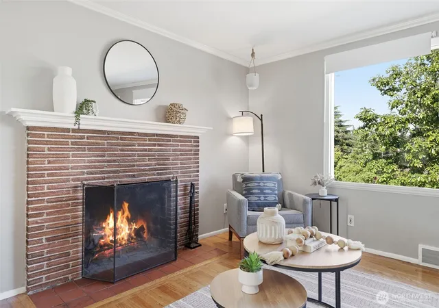 Photo 4 of Single family home for sale at 8257 Interlake Ave N, Seattle, WA 98103 | MLS# NWM2541630 | Listing updated on 2026-09-17