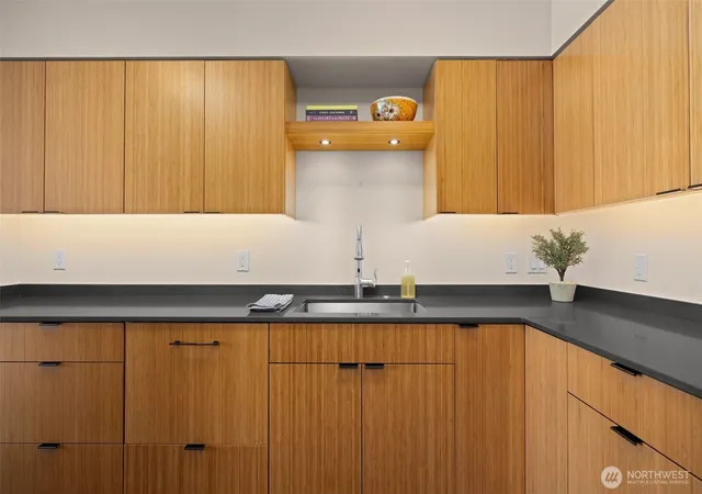 Photo 2 of Condo for sale at 2100 3rd Avenue #1005, Seattle, WA 98121 | MLS# NWM2541716 | Listing updated on 2026-10-21