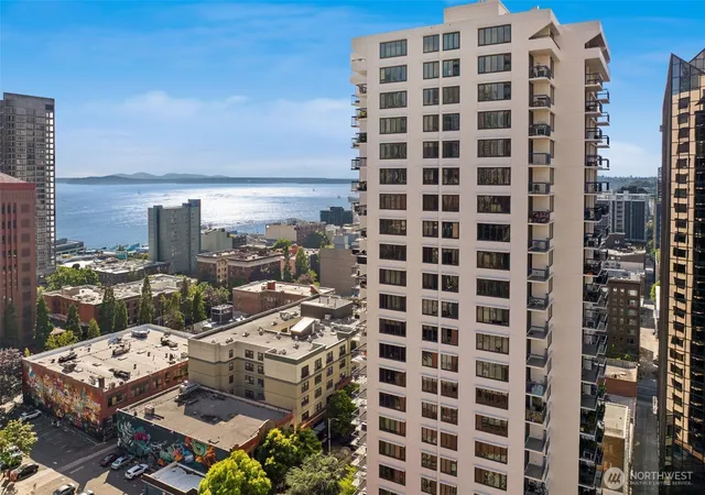 Photo 2 of Condo for sale at 2100 3rd Avenue #1005, Seattle, WA 98121 | MLS# NWM2541716 | Listing updated on 2026-09-28