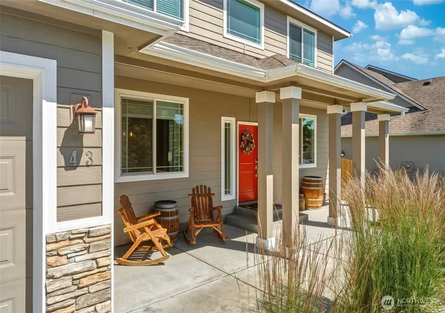 Photo 3 of Single family home for sale at 43 Chapelwood, Walla Walla, WA 99362 | MLS# NWM2542348 | Listing updated on 2026-09-30