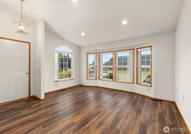 Photo 4 of Sale Pending at 108 Carl Sandburg Dr, Centralia, WA 98531 | MLS# NWM2542834 | Listing updated on 2026-09-26