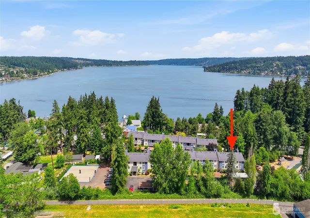 Photo 1 of Sale Pending at 4189 W Lake Sammamish Pkwy Se #B309, Bellevue, WA 98008 | MLS# NWM2542846 | Listing updated on 2026-10-01