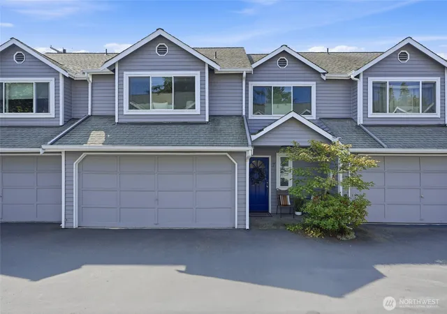 Photo 2 of Townhouse for sale at 21116 80th Avenue W #7, Edmonds, WA 98026 | MLS# NWM2542969 | Listing updated on 2026-09-23