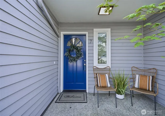 Photo 3 of Townhouse for sale at 21116 80th Avenue W #7, Edmonds, WA 98026 | MLS# NWM2542969 | Listing updated on 2026-09-23