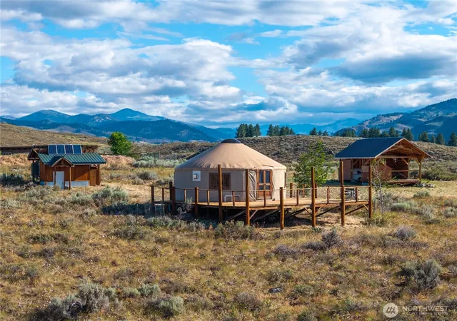 Photo 2 of Single family home for sale at 35 Chewuch Hts Rd, Winthrop, WA 98862 | MLS# NWM2543267 | Listing updated on 2026-09-17