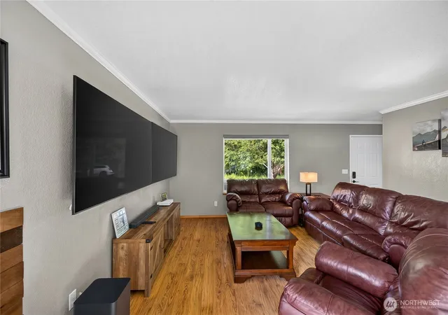 Photo 3 of Single family home for sale at 1219 Leahy Dr, Coupeville, WA 98239 | MLS# NWM2543806 | Listing updated on 2026-09-21