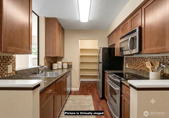 Photo 4 of Condo for sale at 12303 Harbour Pointe Blvd #CC202, Mukilteo, WA 98275 | MLS# NWM2543949 | Listing updated on 2026-09-17